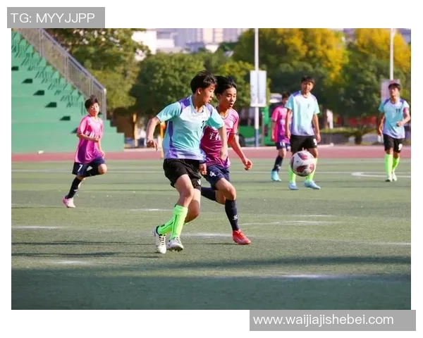 梅县足球热潮兴起青少年踢球活动蓬勃发展助力地方体育文化繁荣